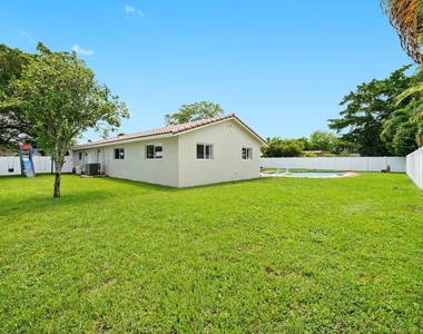 6101 Sw 9th Street - Photo Thumbnail 26