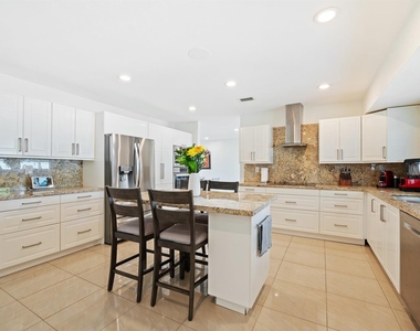 6101 Sw 9th Street - Photo Thumbnail 1