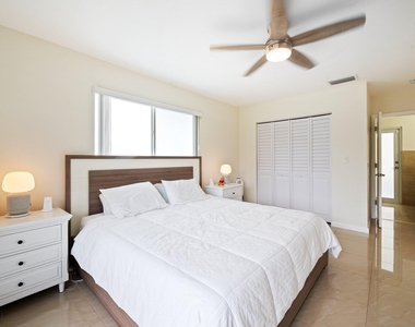 6101 Sw 9th Street - Photo Thumbnail 16