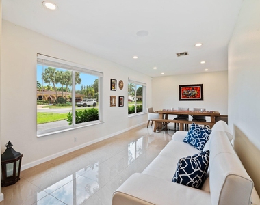 6101 Sw 9th Street - Photo Thumbnail 13