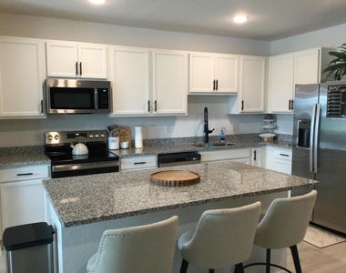 4955 Armina Place - Photo Thumbnail 5