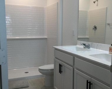 4955 Armina Place - Photo Thumbnail 14