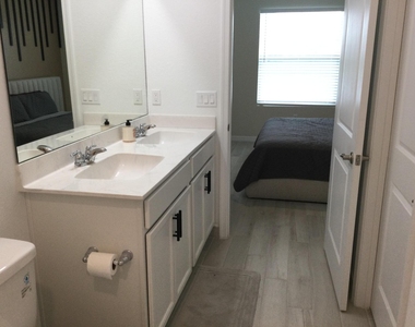 4955 Armina Place - Photo Thumbnail 15