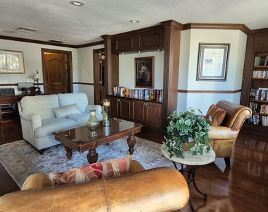 138 Sw Peacock Boulevard - Photo Thumbnail 12