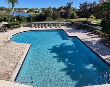 138 Sw Peacock Boulevard - Photo Thumbnail 9
