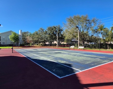 138 Sw Peacock Boulevard - Photo Thumbnail 11