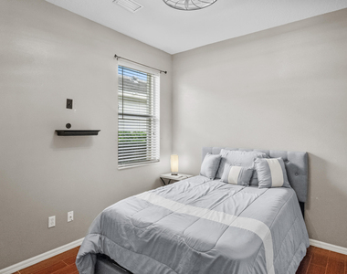 222 Sw Manatee Springs Way - Photo Thumbnail 11
