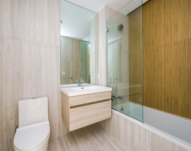 649 Hart Street - Photo Thumbnail 9