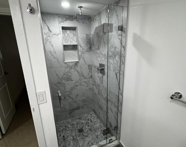153 Monaco - Photo Thumbnail 14