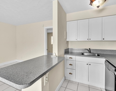1219 Ne 14th Avenue - Photo Thumbnail 8