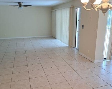 9330 Sw 61st Way - Photo Thumbnail 15