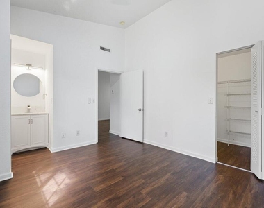 6249 Garden Court - Photo Thumbnail 16