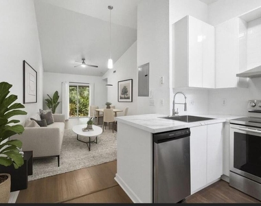 6249 Garden Court - Photo Thumbnail 2