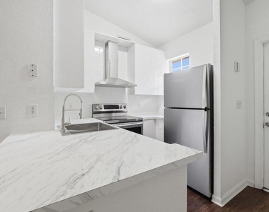 6249 Garden Court - Photo Thumbnail 4
