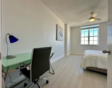 651 Okeechobee Boulevard - Photo Thumbnail 9