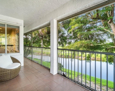 11823 Pebblewood Drive - Photo Thumbnail 26
