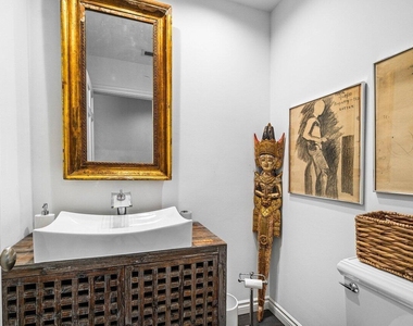 11823 Pebblewood Drive - Photo Thumbnail 3