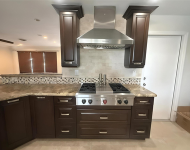 730 Se 3rd Terrace - Photo Thumbnail 5
