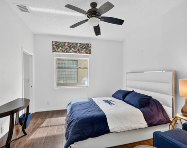 4553 Barclay Fair Way - Photo Thumbnail 31
