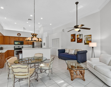 4553 Barclay Fair Way - Photo Thumbnail 21