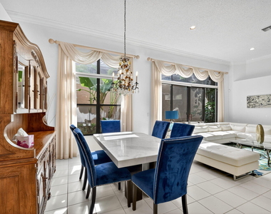4553 Barclay Fair Way - Photo Thumbnail 11