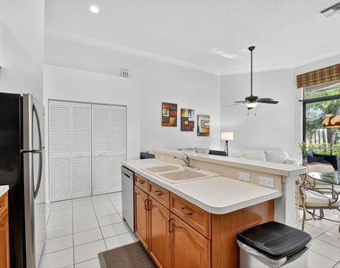 4553 Barclay Fair Way - Photo Thumbnail 15