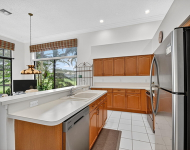 4553 Barclay Fair Way - Photo Thumbnail 12