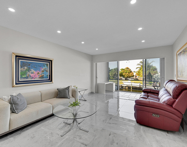 3655 Ne 32nd Avenue - Photo Thumbnail 17