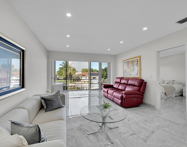 3655 Ne 32nd Avenue - Photo Thumbnail 18
