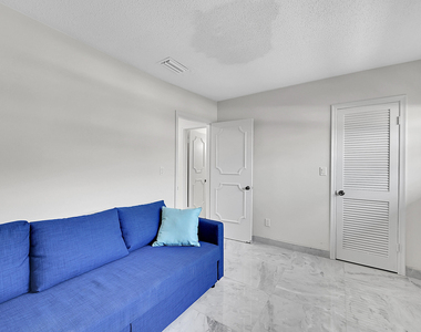 3655 Ne 32nd Avenue - Photo Thumbnail 33
