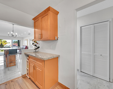 3655 Ne 32nd Avenue - Photo Thumbnail 24