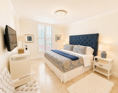 651 Okeechobee Boulevard - Photo Thumbnail 4