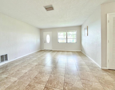 4510 Nw 46th Street - Photo Thumbnail 19