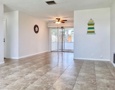 4510 Nw 46th Street - Photo Thumbnail 4