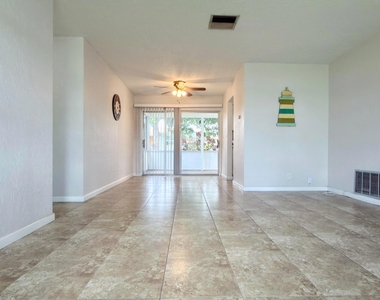 4510 Nw 46th Street - Photo Thumbnail 3