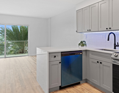 2900 Ne 30th Street - Photo Thumbnail 10