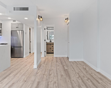 2900 Ne 30th Street - Photo Thumbnail 16