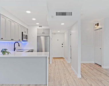 2900 Ne 30th Street - Photo Thumbnail 15