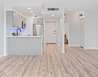 2900 Ne 30th Street - Photo Thumbnail 14