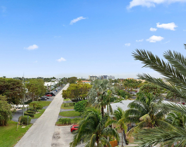 2900 Ne 30th Street - Photo Thumbnail 30