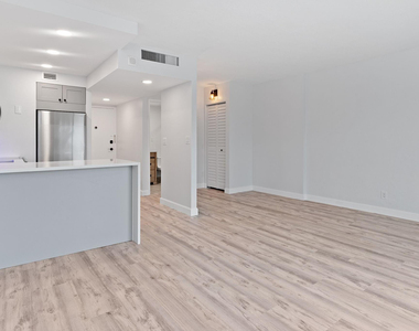 2900 Ne 30th Street - Photo Thumbnail 18