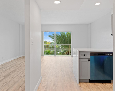 2900 Ne 30th Street - Photo Thumbnail 20