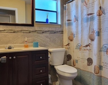 12738 Peconic Court - Photo Thumbnail 8