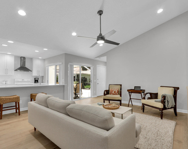 7904 Chapman Oak Court - Photo Thumbnail 7