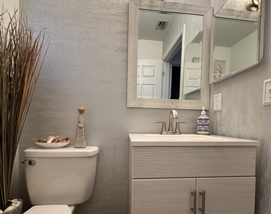 1728 Shoreside Circle - Photo Thumbnail 21