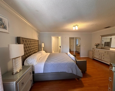 1728 Shoreside Circle - Photo Thumbnail 29