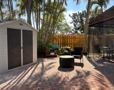 1728 Shoreside Circle - Photo Thumbnail 42
