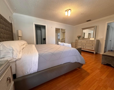 1728 Shoreside Circle - Photo Thumbnail 25