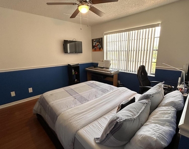 1728 Shoreside Circle - Photo Thumbnail 40