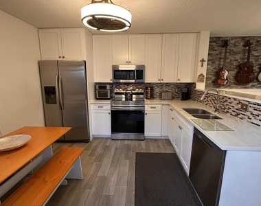 1728 Shoreside Circle - Photo Thumbnail 13